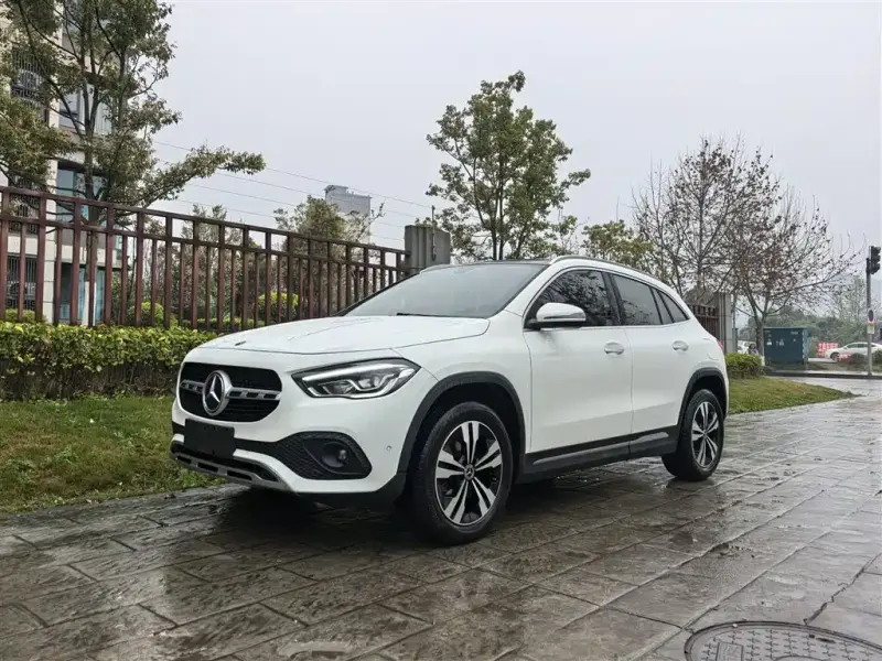 Mercedes-Benz GLA, 2021