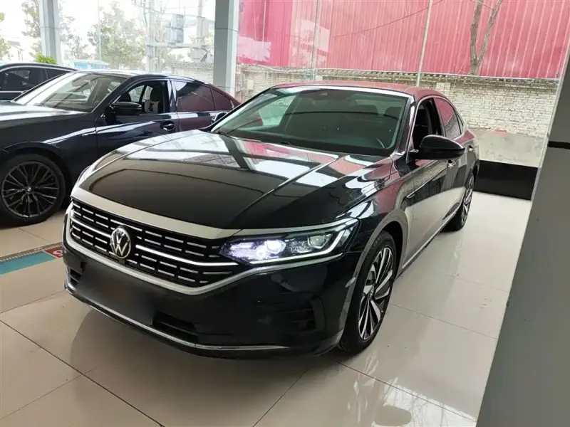 Volkswagen Passat, 2022