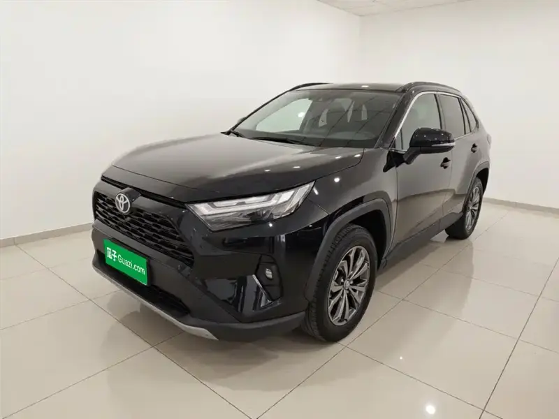 Toyota RAV4, 2023