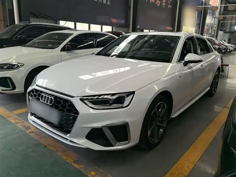 Audi A4L, 2020