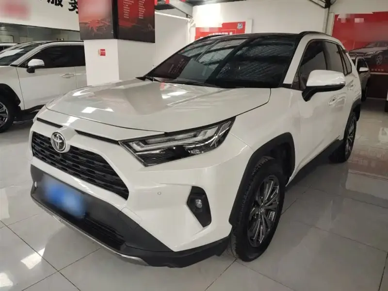 Toyota RAV4, 2024