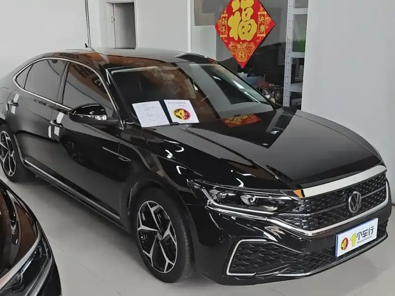 Volkswagen Passat, 2023