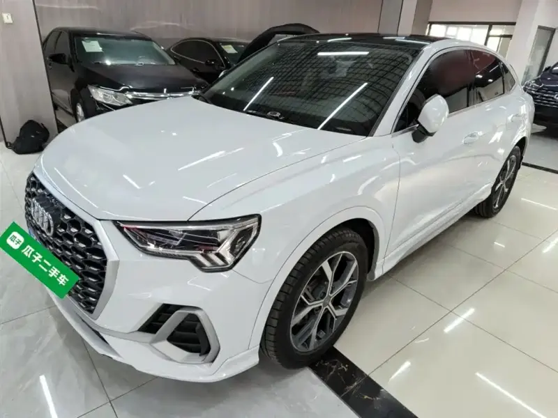 Audi Q3 Sportback, 2021