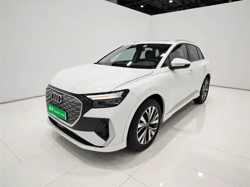 Audi Q4 e-tron, 2024