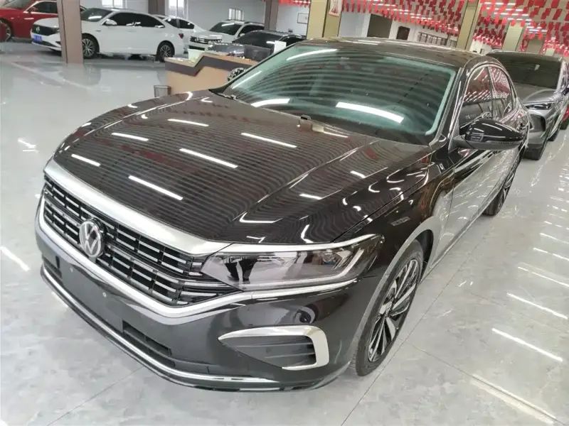 Volkswagen Passat, 2025