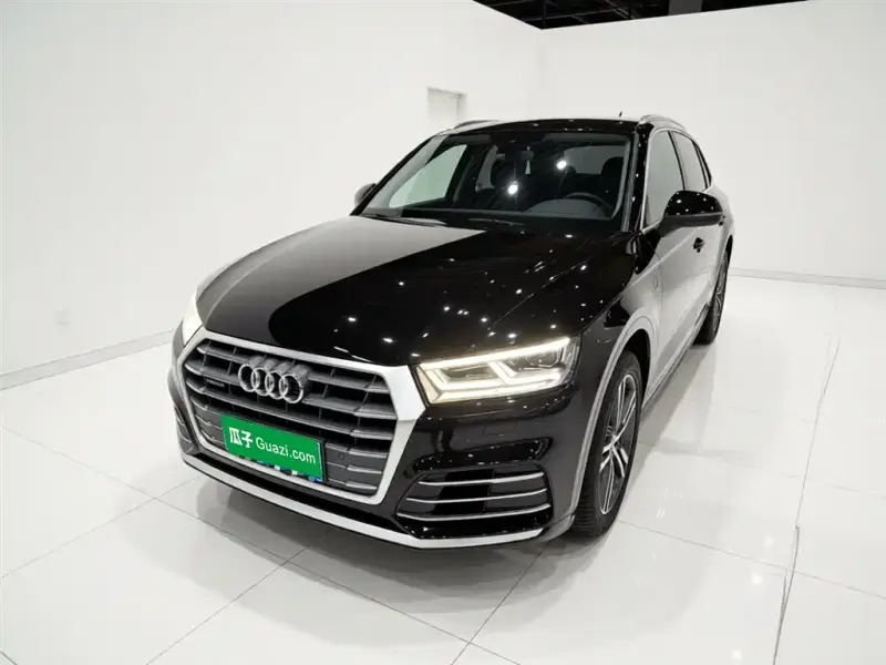 Audi Q5L, 2020