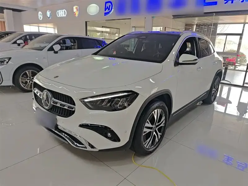 Mercedes-Benz GLA, 2024