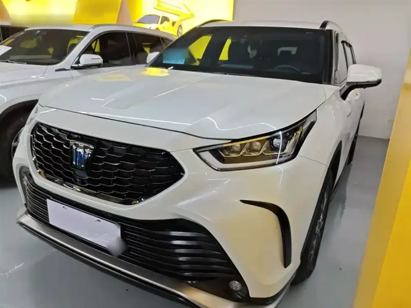 Toyota Crown Kluger, 2024