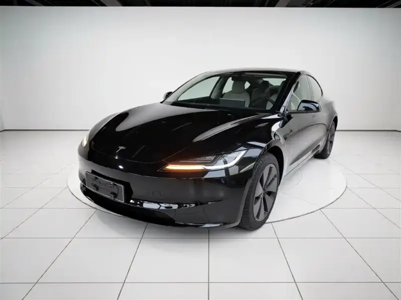 Tesla Model 3, 2026