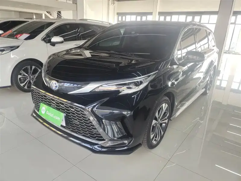 Toyota Granvia, 2023