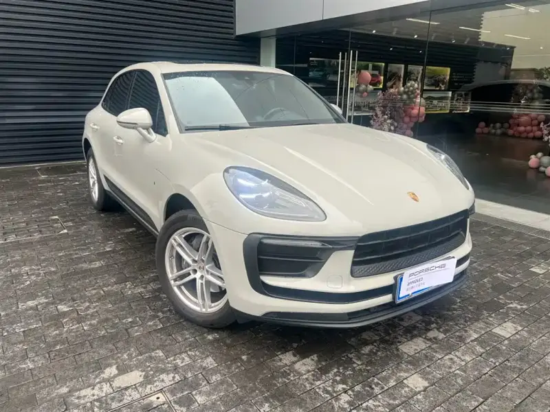 Porsche Macan, 2025