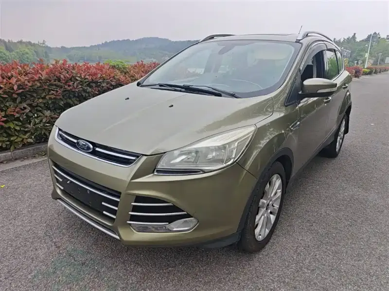 Ford Kuga, 2016