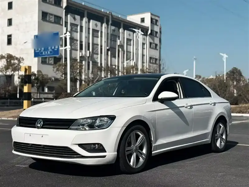 Volkswagen Lamando, 2015