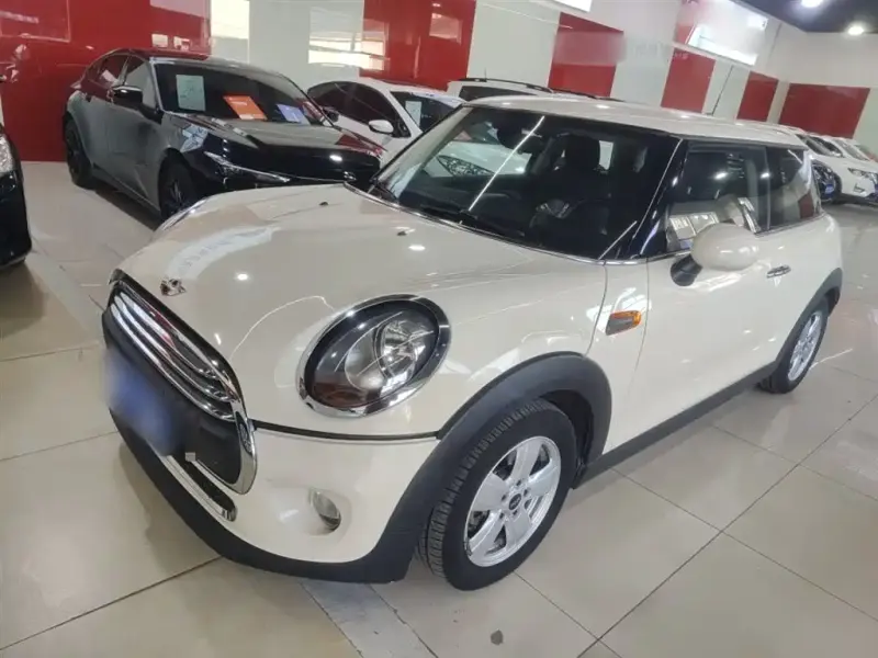 MINI Mini, 2015