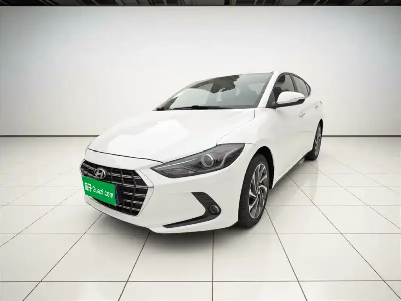 Hyundai Elantra, 2019