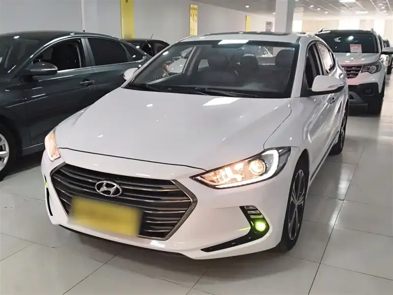 Hyundai Elantra, 2019