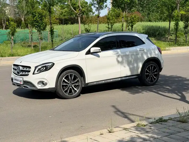 Mercedes-Benz GLA, 2017