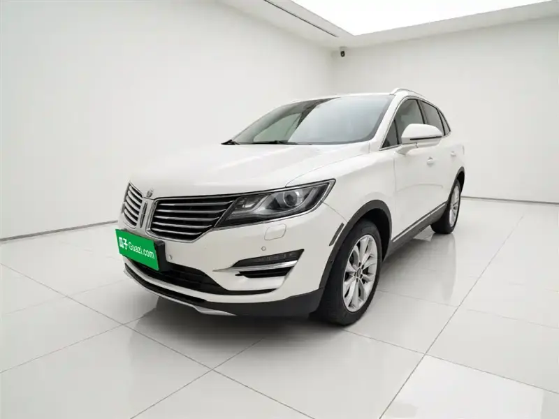 Lincoln MKC, 2018