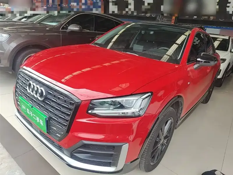 Audi Q2L, 2019