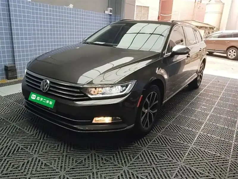Volkswagen Viloran, 2016