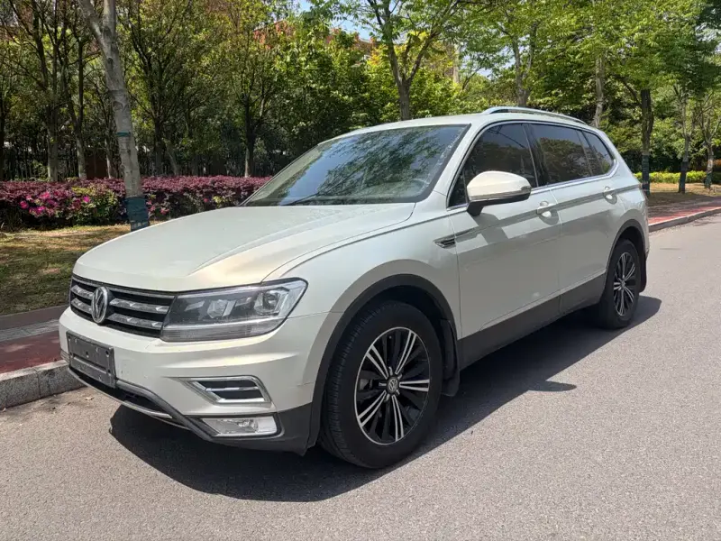 Volkswagen Tiguan L, 2020