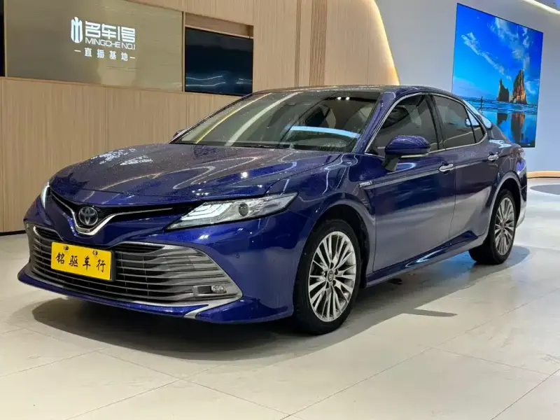 Toyota Camry, 2018