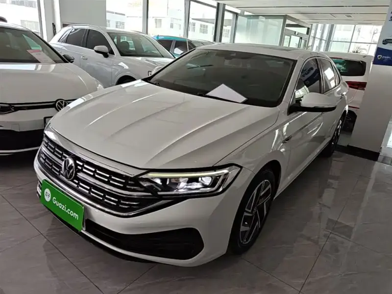Volkswagen Sagitar, 2025