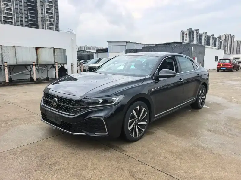 Volkswagen Passat, 2022