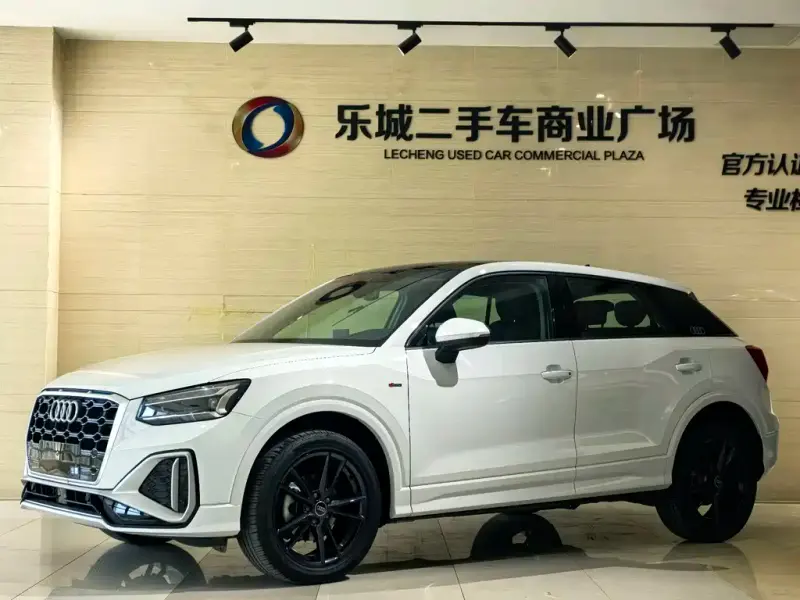 Audi Q2L, 2023