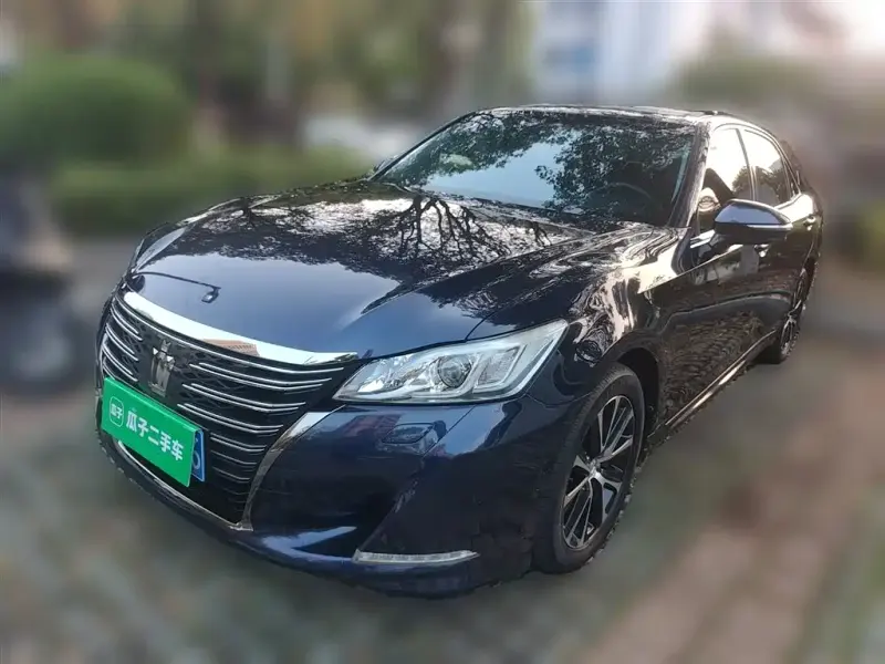 Toyota Crown, 2018