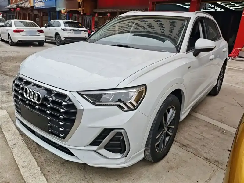 Audi Q3, 2021