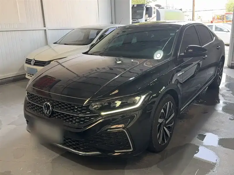Volkswagen Passat, 2022