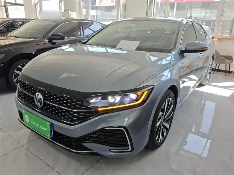 Volkswagen Passat, 2022