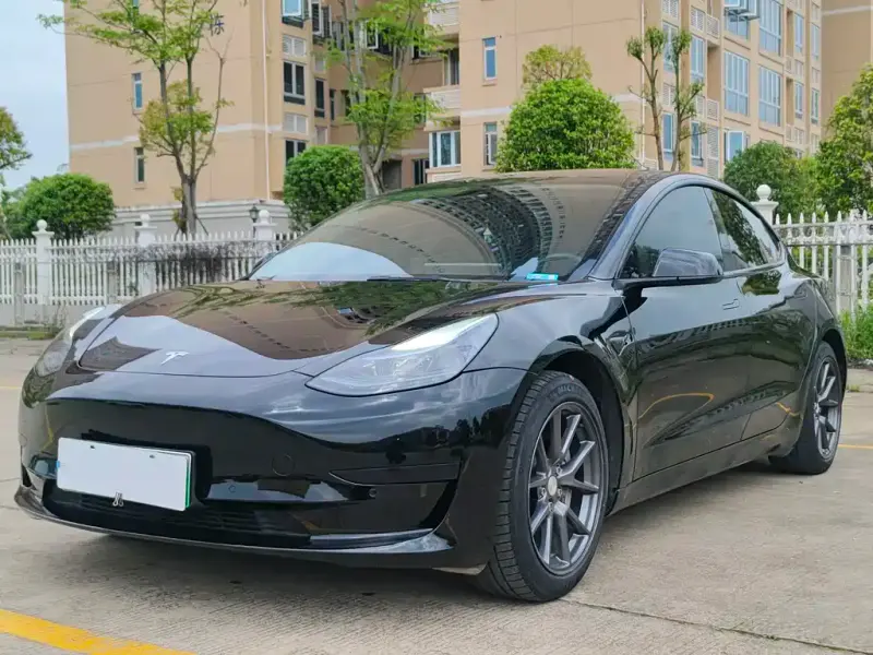 Tesla Model 3, 2022