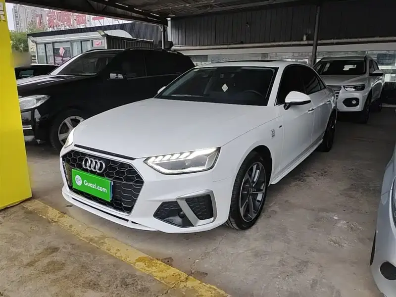 Audi A4L, 2021