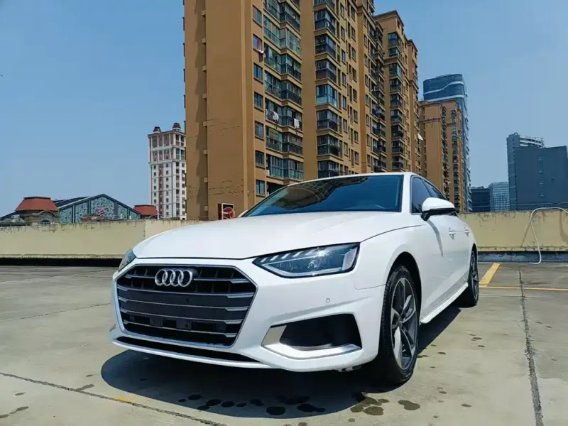 Audi A4L, 2022