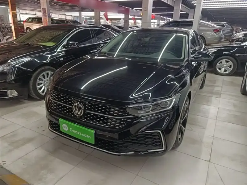 Volkswagen Passat, 2024