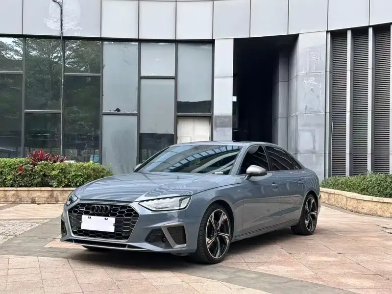 Audi A4L, 2022