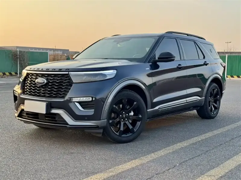 Ford Explorer, 2022