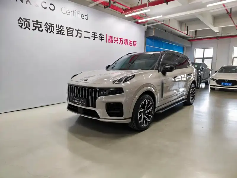 Lynk & Co 09, 2025