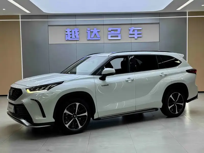 Toyota Crown Kluger, 2022