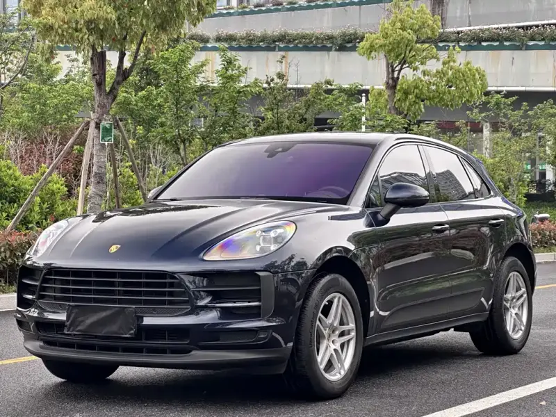 Porsche Macan, 2021