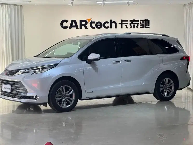 Toyota Sienna, 2022