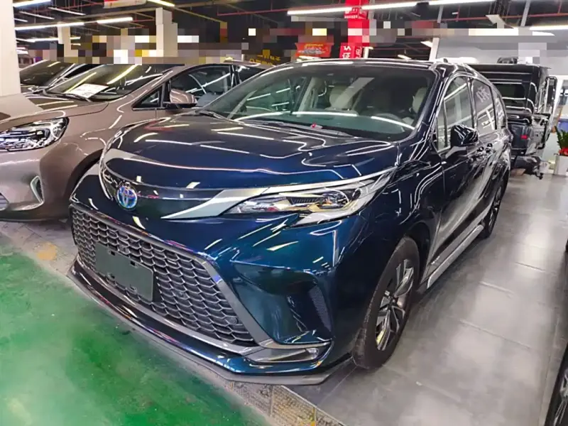 Toyota Granvia, 2023
