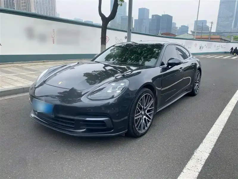 Porsche Panamera, 2018