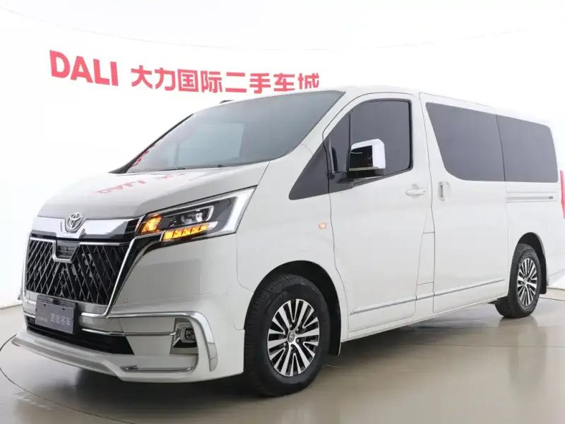 Toyota Hiace, 2023