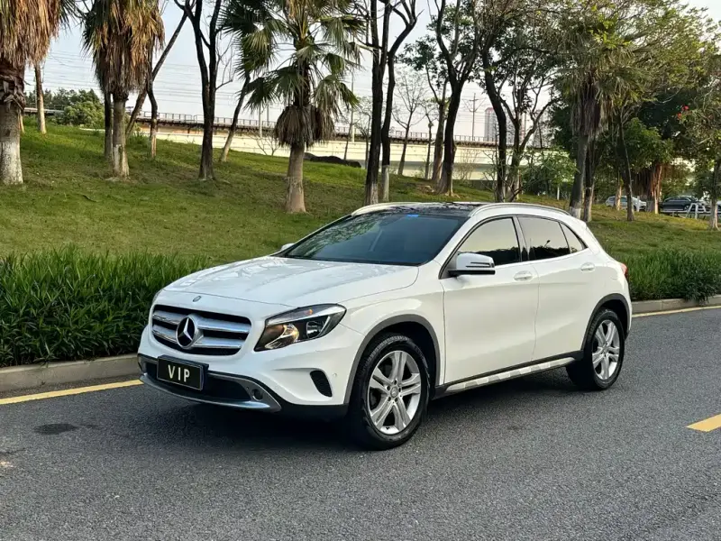 Mercedes-Benz GLA, 2016