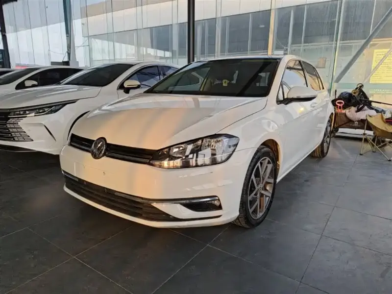 Volkswagen Golf, 2020