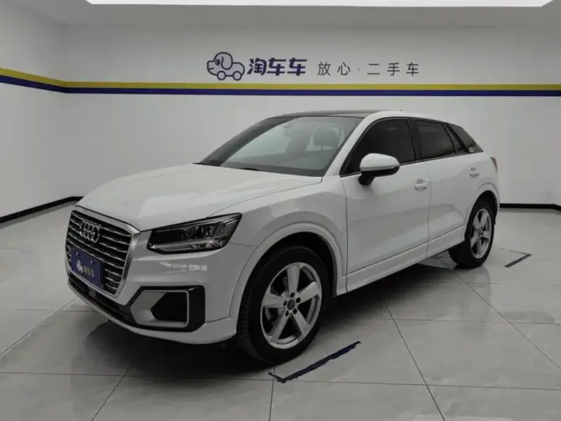 Audi Q2L, 2019