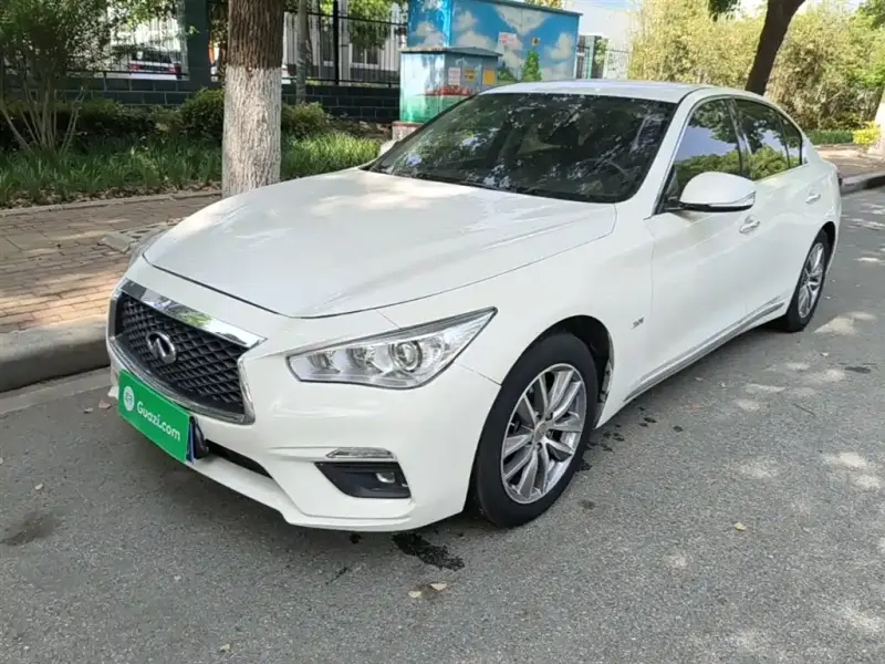 Infiniti Q50L, 2023